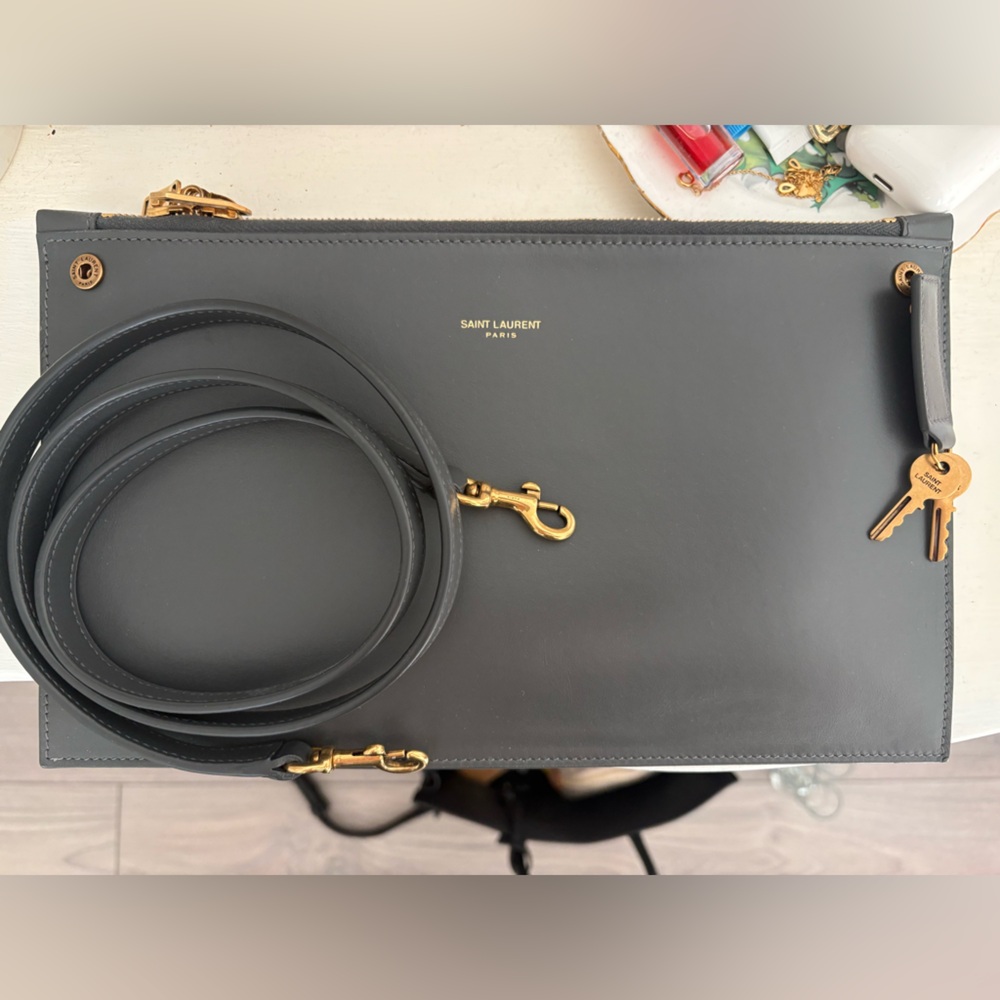 Saint Laurent Grey Sac De Jour with Gold hardware (like new) size Small - Picture 8 of 9